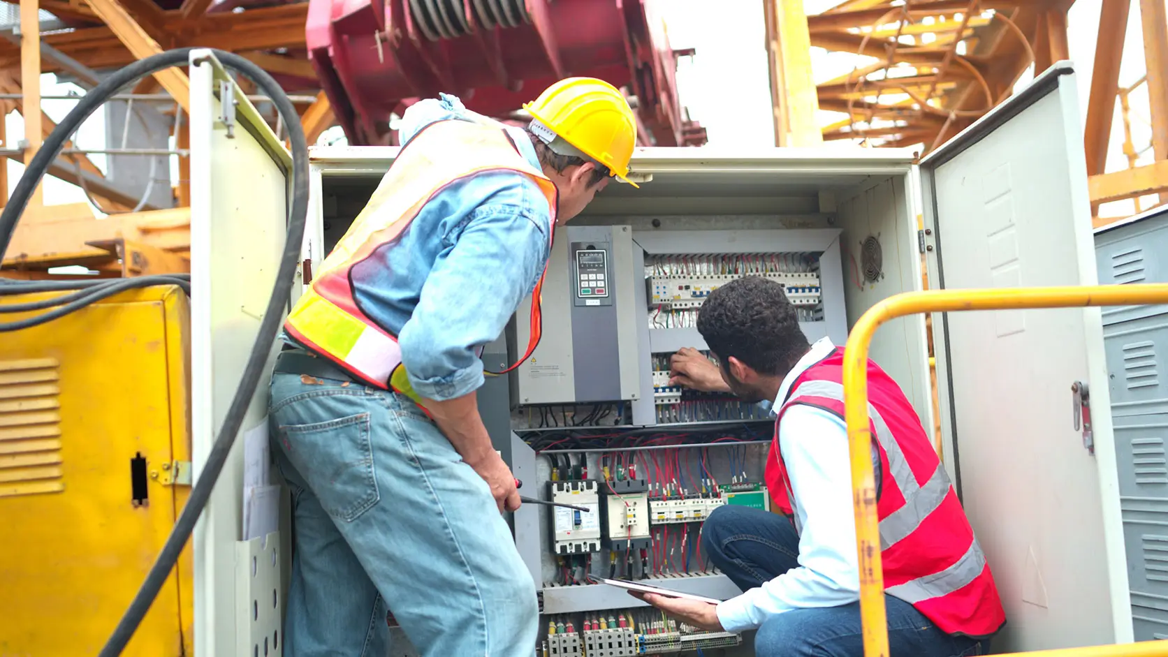 industrial electrical maintenance Alberta — Pro Call Electric